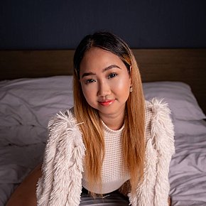 Lovely All Natural
 escort in Manila offers Cumshot on body (COB) services