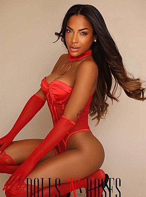 Victoria All Natural
 escort in London offers Girlfriend Experience (GFE) services