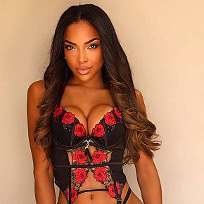 Victoria All Natural
 escort in London offers Girlfriend Experience (GFE) services