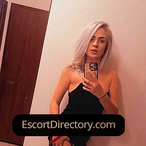 Carolina Vip Escort escort in Prague offers Sexe dans différentes positions services