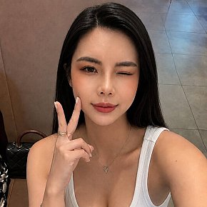 Nayoung All Natural
 escort in Dubai offers Cum in Mouth services