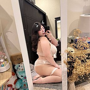 Annie Super Busty
 escort in Juffair