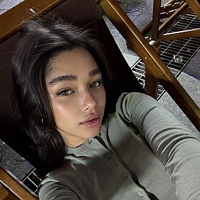 Blythe-Xx escort in Makati