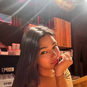 Blythe-Xx escort in Makati