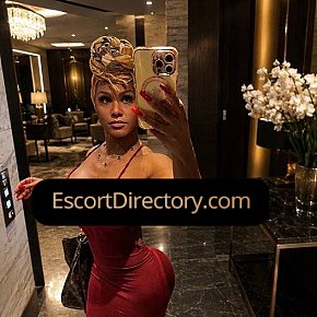 Jully-Bonnura Super Gros Seins escort in  offers Embrasser avec la langue services