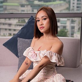 Whisky escort in Manila offers Fingering services