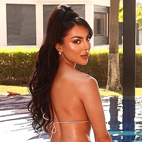 Magna All Natural
 escort in London offers Girlfriend Experience (GFE) services