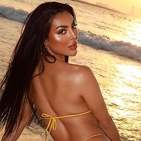 Magna All Natural
 escort in London offers Girlfriend Experience (GFE) services