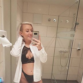 Jadexoxo21 Super Booty
 escort in York offers Girlfriend Experience (GFE) services