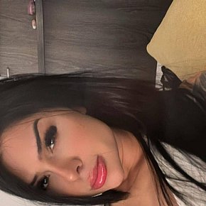 Angel Fitness Girl
 escort in London offers Kissing services