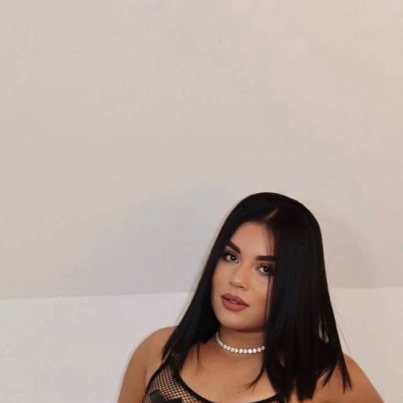 Hot girl in Rotterdam offers handjob