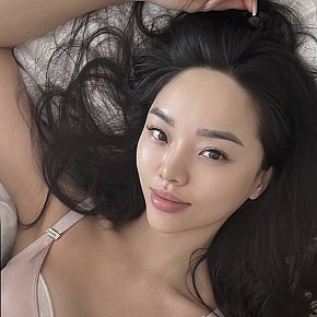 Lovely-Hee escort in Abu Dhabi