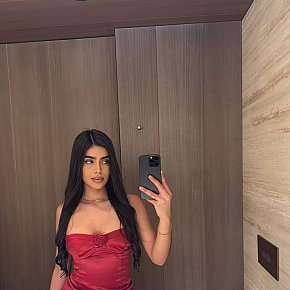 Bela All Natural
 escort in Madrid offers Squirting services