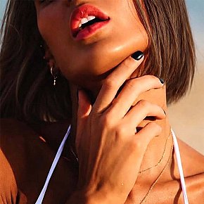 Bruna Ganz Natürlich escort in Dubai offers Girlfriend Experience (GFE) services