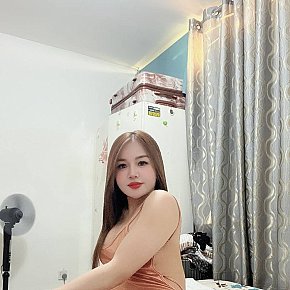 Myly escort in Abu Dhabi offers Erotische Massage services