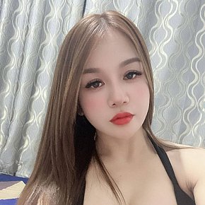 Myly escort in Abu Dhabi offers Erotische Massage services