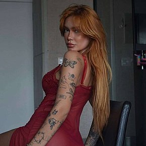 Stella Petite
 escort in London offers Tantric services