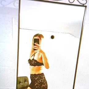 SENEM Ganz Natürlich escort in  offers Handjob services