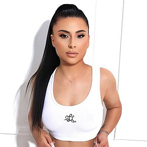 Raven Occasional
 escort in London offers Handjob services
