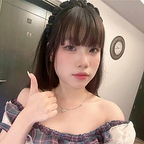 Elsa escort in Dubai offers Deep Throat services