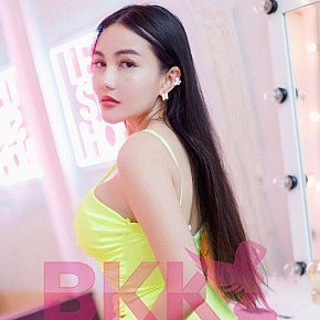 Michelle All Natural
 escort in Bangkok offers French Kissing services