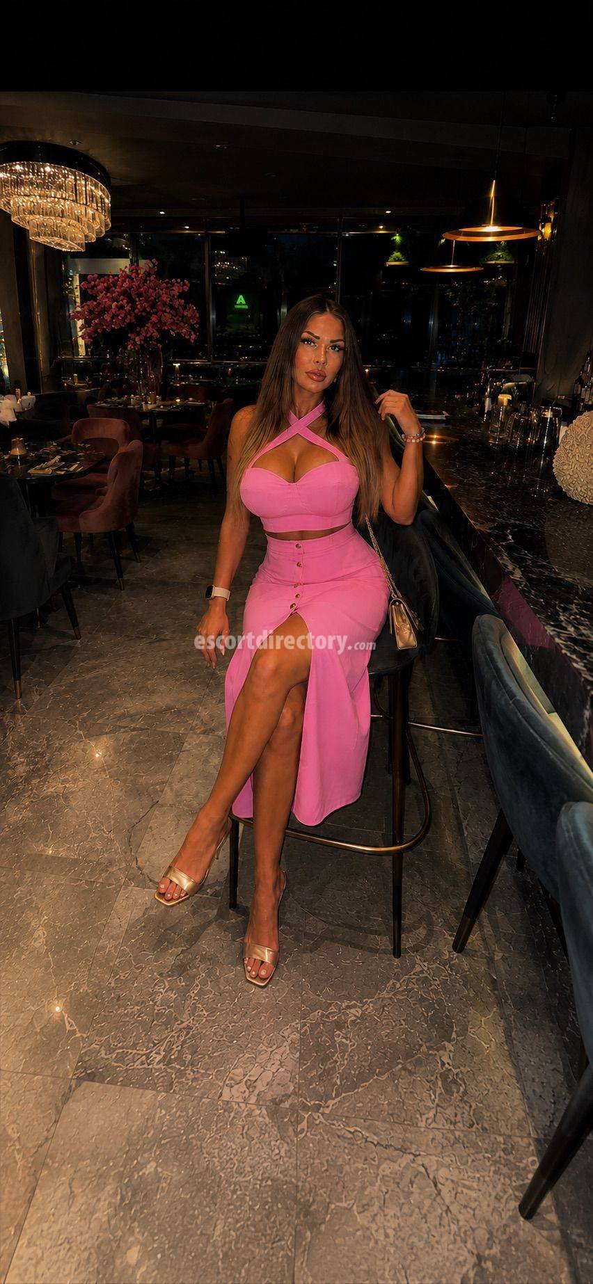 Hot girl in Sofia offers Experience "Petite Amie"