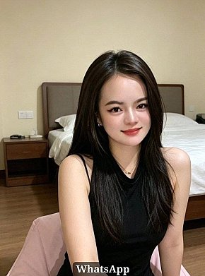 Darlyn Modella/Ex-modella escort in Manila offers Bacio se c'è sintonia services