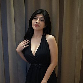 Veronica escort in Singapore City offers Blowjob without Condom services