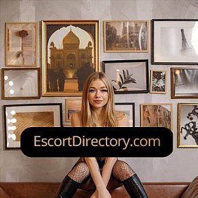 Alisa Vip Escort escort in London offers Masturbate services