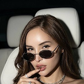 Candy escort in Singapore City offers Fetish services