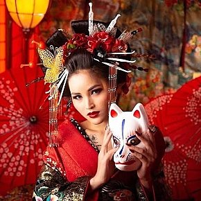 Candy escort in Singapore City offers Fetish services