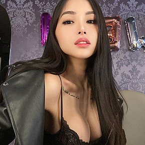 Candy escort in Singapore City offers Fetish services