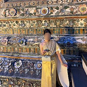 Luna Chinese performs Girlfriend Experience (GFE), escort in Kuala Lumpur