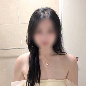 Hot girl in Kuala Lumpur offers Zungenküsse