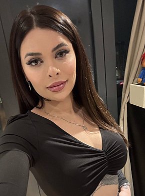 Susan All Natural
 escort in London offers Girlfriend Experience (GFE) services