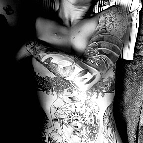 RealFantasy Vip Escort escort in Ludwigsburg offers Handjob services
