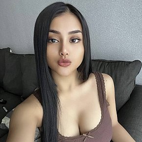 Louella Deportista escort in  offers Beso francés
 services