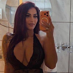 Hot girl in London offers Dildo/sex toys