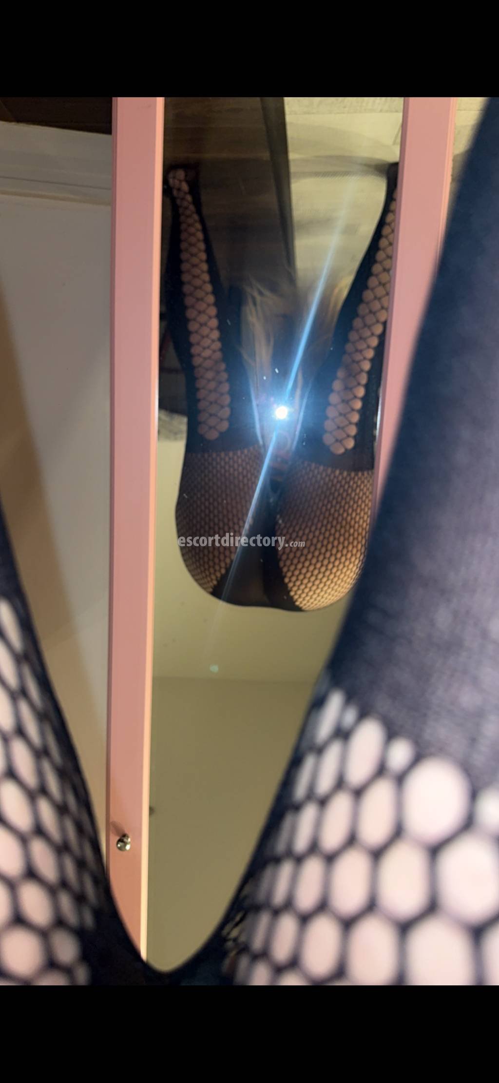 ROXANA performs 69 position, escort in Sofia