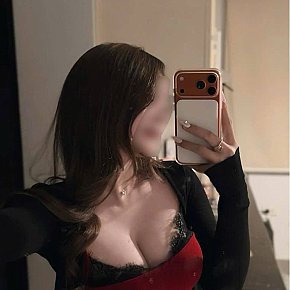 Hot girl in Hanoi offers Experiencia de Novia (GFE)