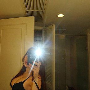 Sara performs Erotische Massage, escort in Doha