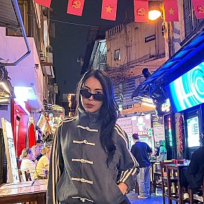Xiena escort in Manila offers Pompino senza preservativo services