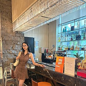 Xiena escort in Manila offers Pompino senza preservativo services