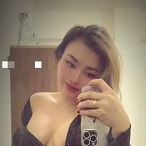 Lucy escort in Singapore City offers Golden Shower (give) services