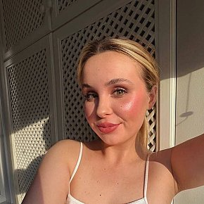 Daniella escort in 