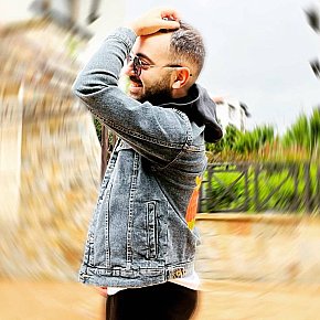 Andrew escort in Soria offers Bacio alla francese services