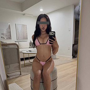 lara BBW escort in Antwerpen offers Experiencia de Novia (GFE)
 services