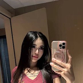 Venis, escort in Abu Dhabi