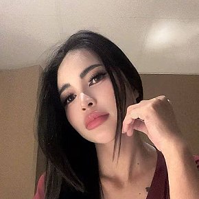 Venis, escort in Abu Dhabi