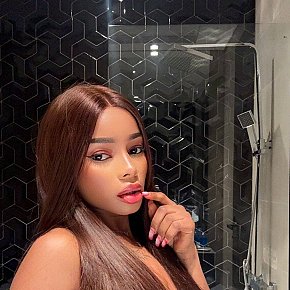 Petite Angel Petite escort in Singapore City offers Blowjob mit Kondom services
